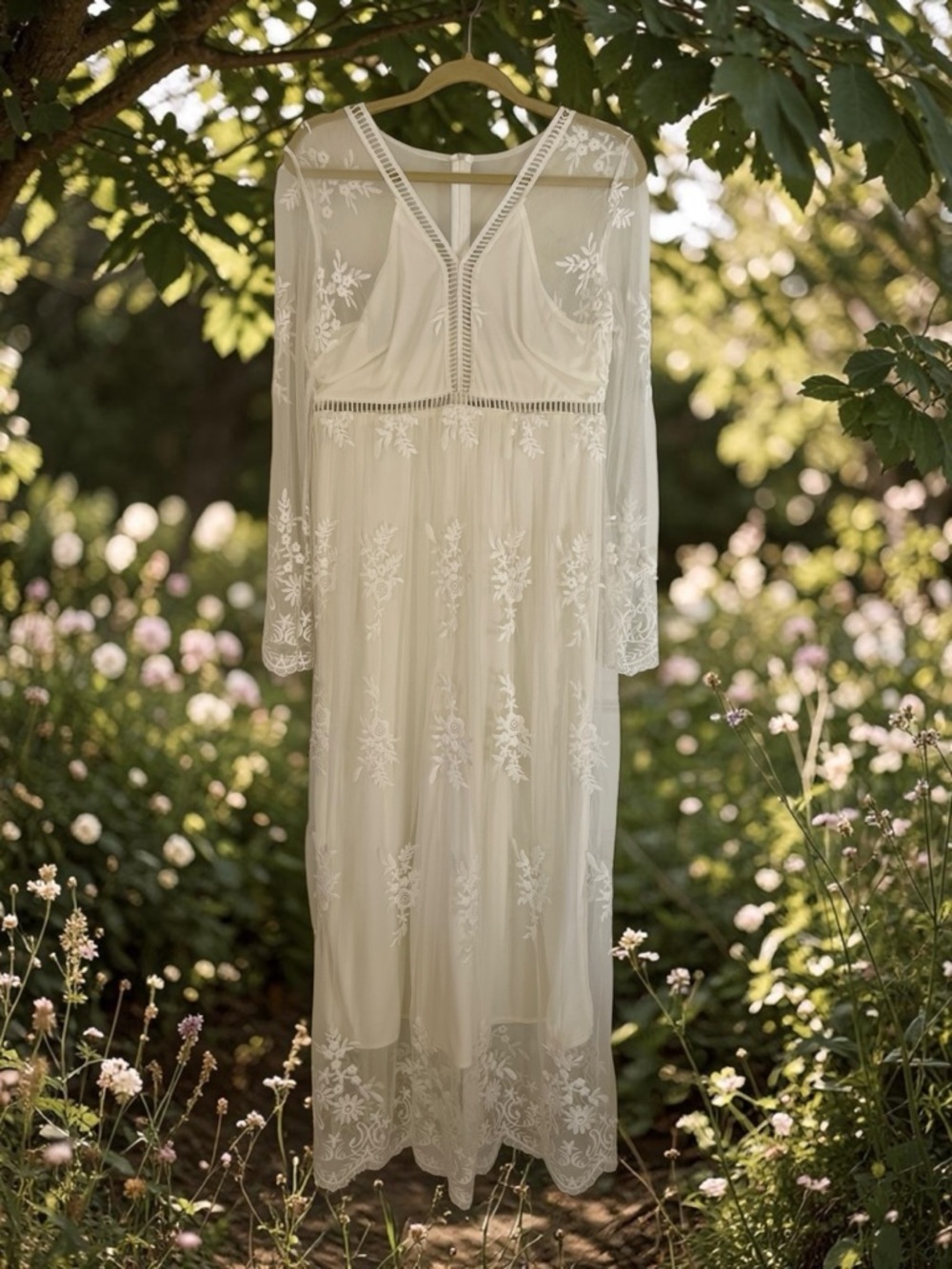 Elegant Sheer Embroidered Women’s Maxi Dress in White for Boho Weddings - M